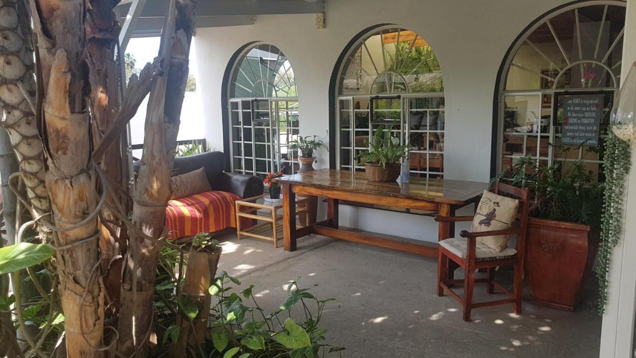 Beit Shalom Before Known As Best Little Guesthouse Оудсхорн Екстериор снимка
