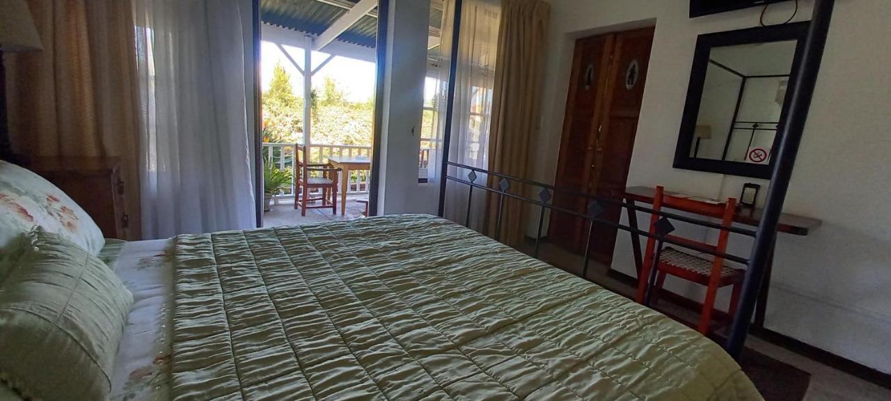 Beit Shalom Before Known As Best Little Guesthouse Оудсхорн Екстериор снимка