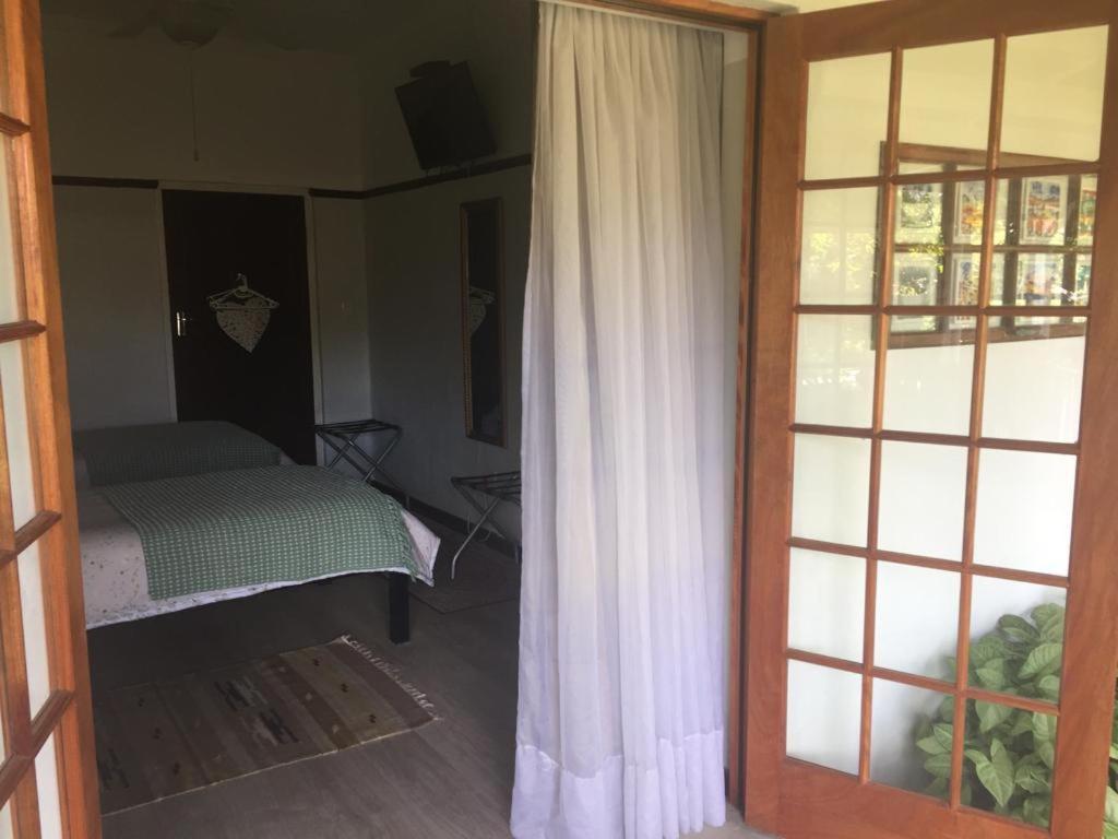 Beit Shalom Before Known As Best Little Guesthouse Оудсхорн Екстериор снимка