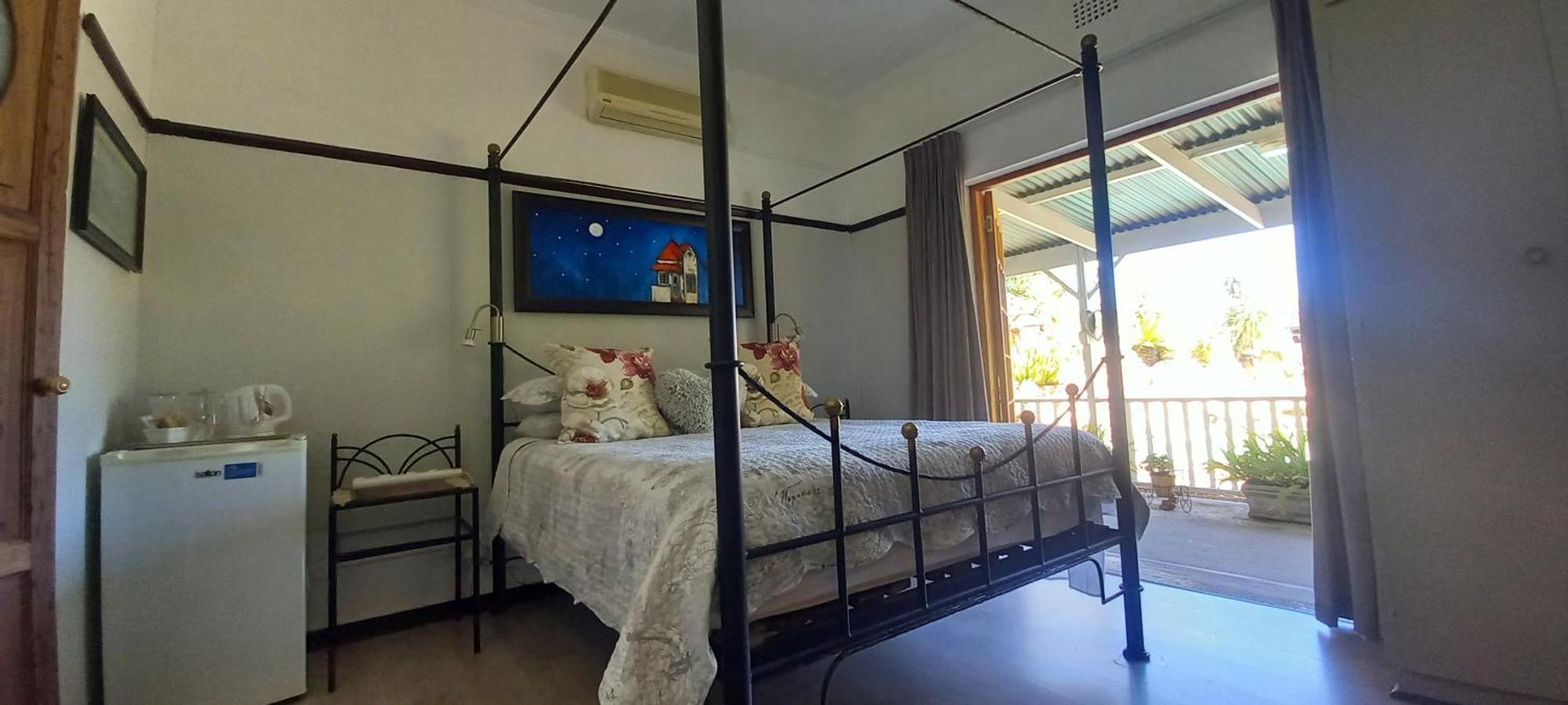Beit Shalom Before Known As Best Little Guesthouse Оудсхорн Екстериор снимка