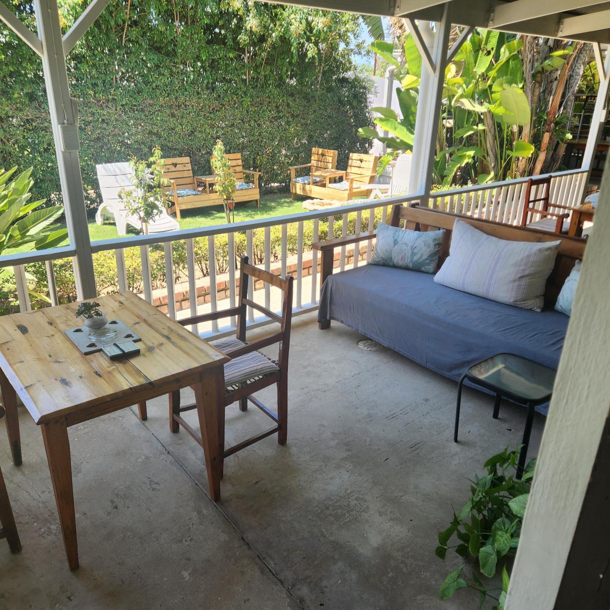 Beit Shalom Before Known As Best Little Guesthouse Оудсхорн Екстериор снимка